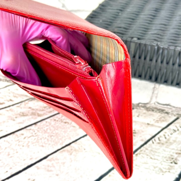 Burberry leather bifold wallet with inside Nova Check plaid cloth - Picture 12 of 16